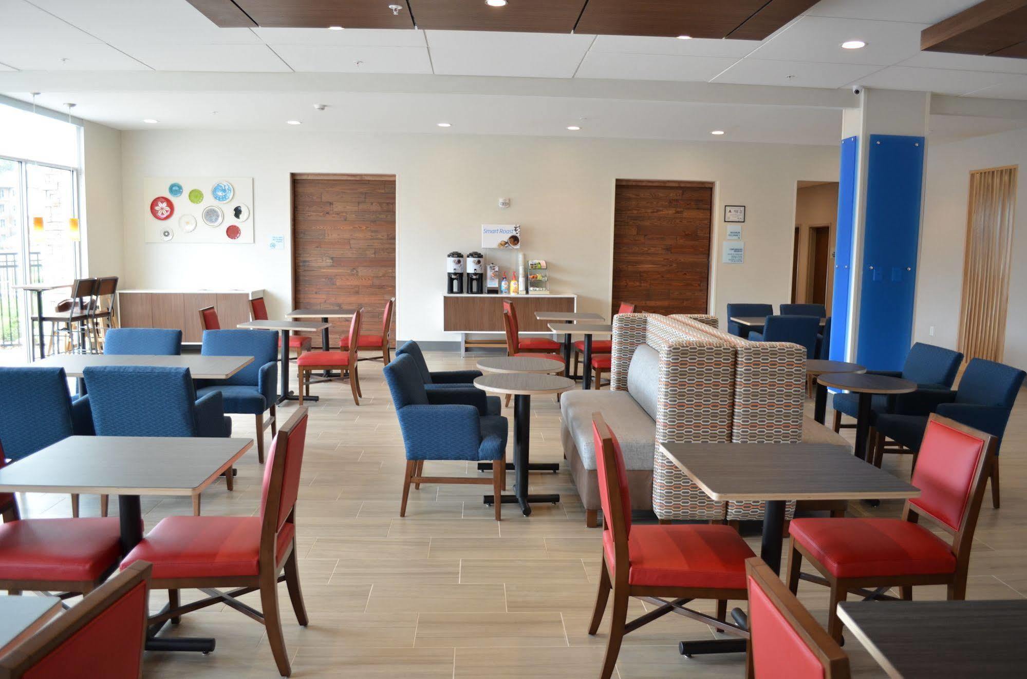 Holiday Inn Express & Suites - Charlotte Ne - University Area By Ihg Εξωτερικό φωτογραφία