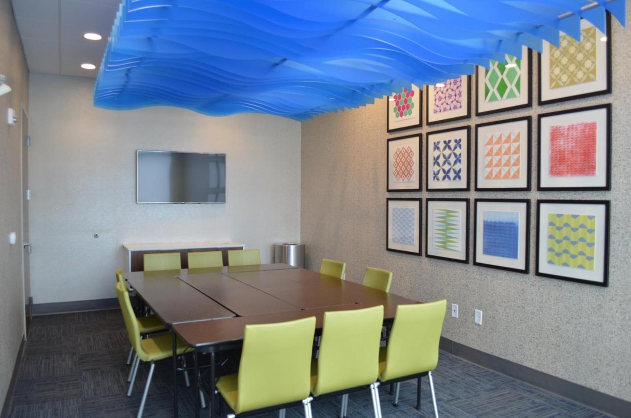 Holiday Inn Express & Suites - Charlotte Ne - University Area By Ihg Εξωτερικό φωτογραφία