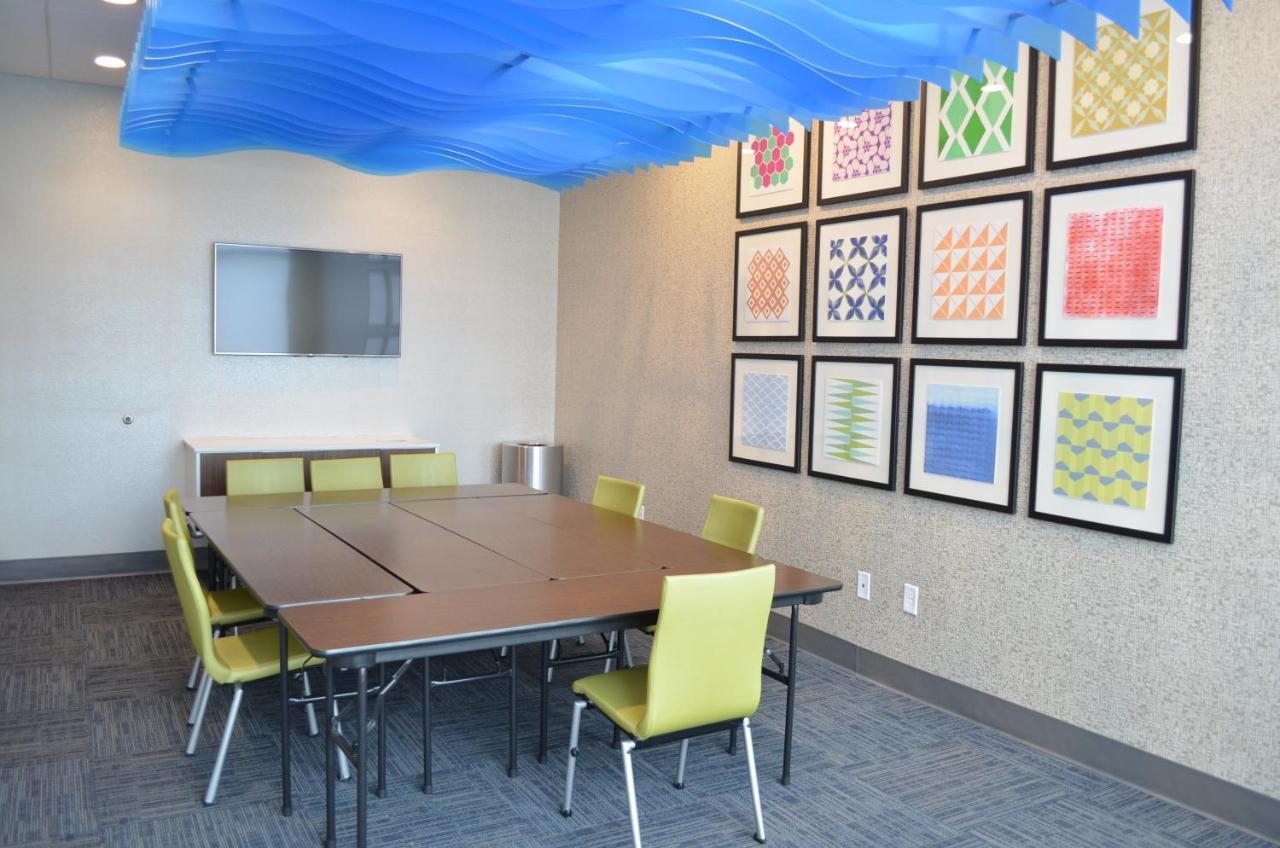 Holiday Inn Express & Suites - Charlotte Ne - University Area By Ihg Εξωτερικό φωτογραφία
